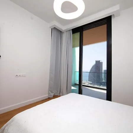 Sky Tower ليماسول