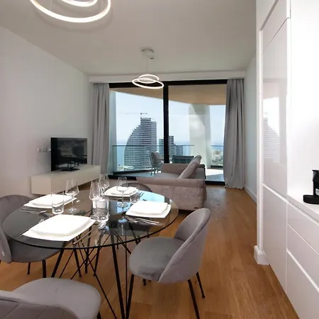 Apartamento Sky Tower Limassol