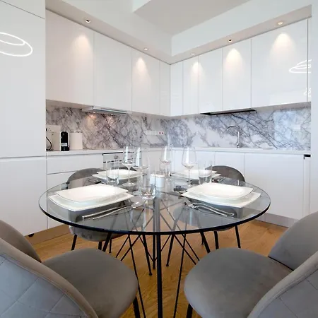 Apartman Sky Tower Limassol