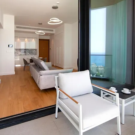 Sky Tower Apartman Limassol