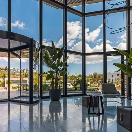 Sky Tower Apartamento