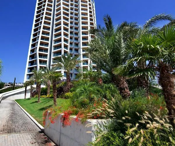 Апартаменты Sky Tower *