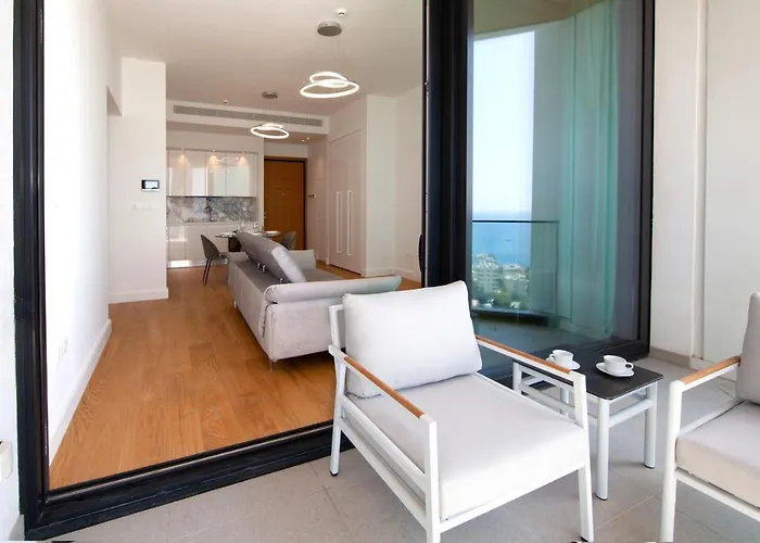 Sky Tower Апартаменты Лимасол