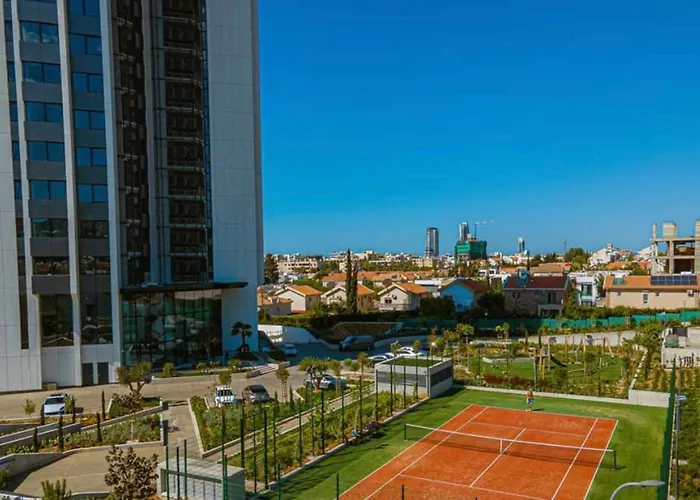 Апартаменты Sky Tower Лимасол